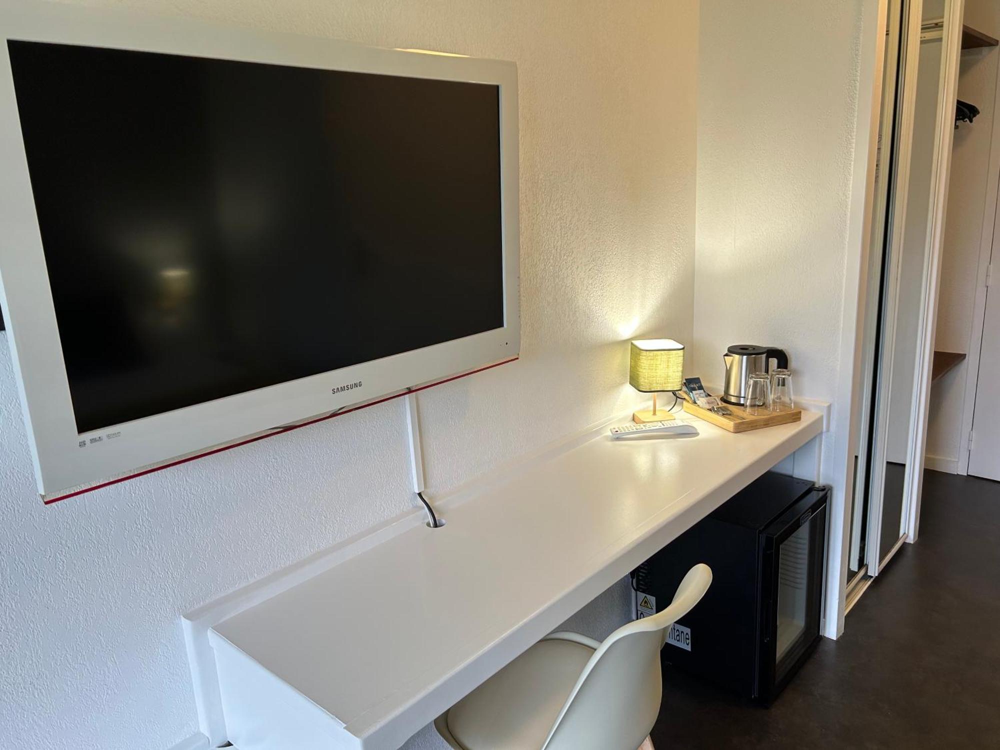 Hotel Du Golf Saint-Laurent Ploemel Bagian luar foto