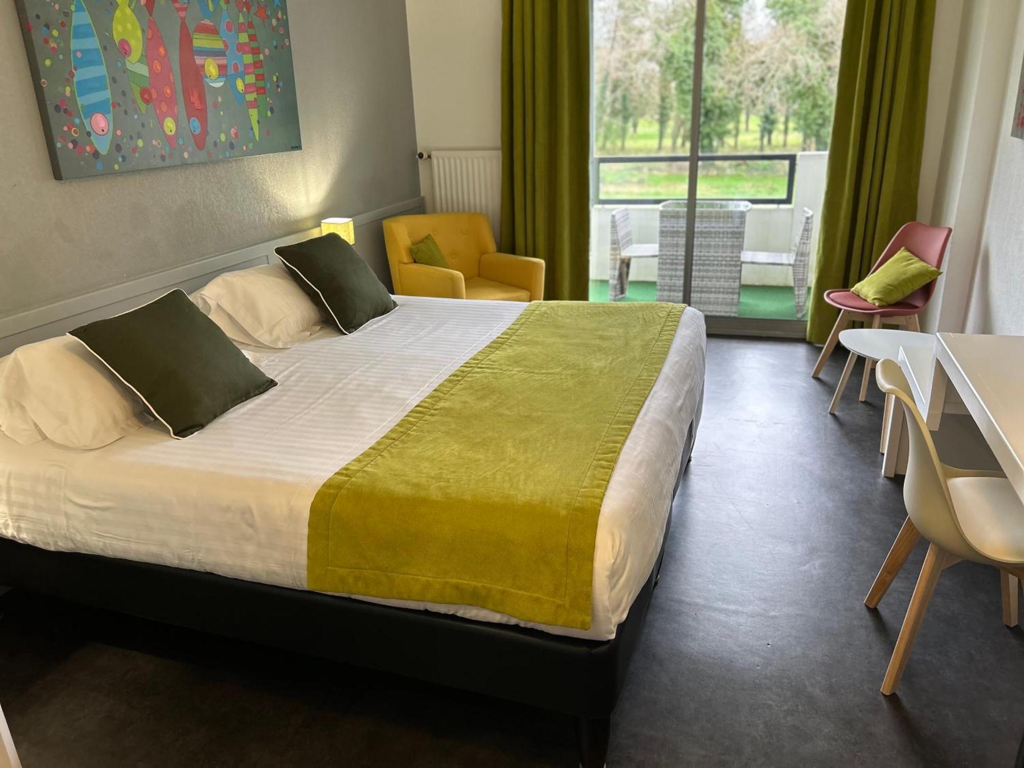 Hotel Du Golf Saint-Laurent Ploemel Bagian luar foto